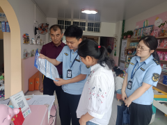 <b><b>微信群、社区、电子屏等载体高频推送食物平安</b></b>